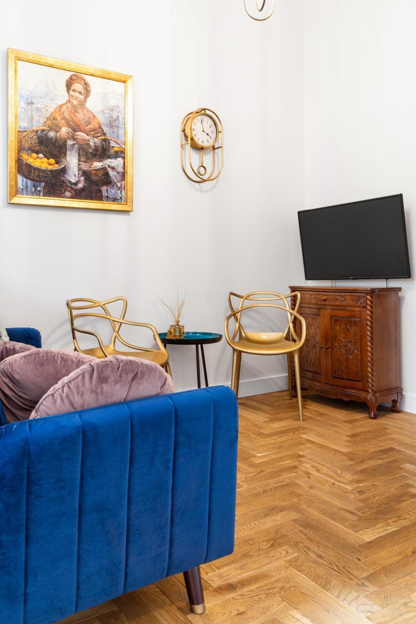 Househost Apartment: Lazarza Street Krakau