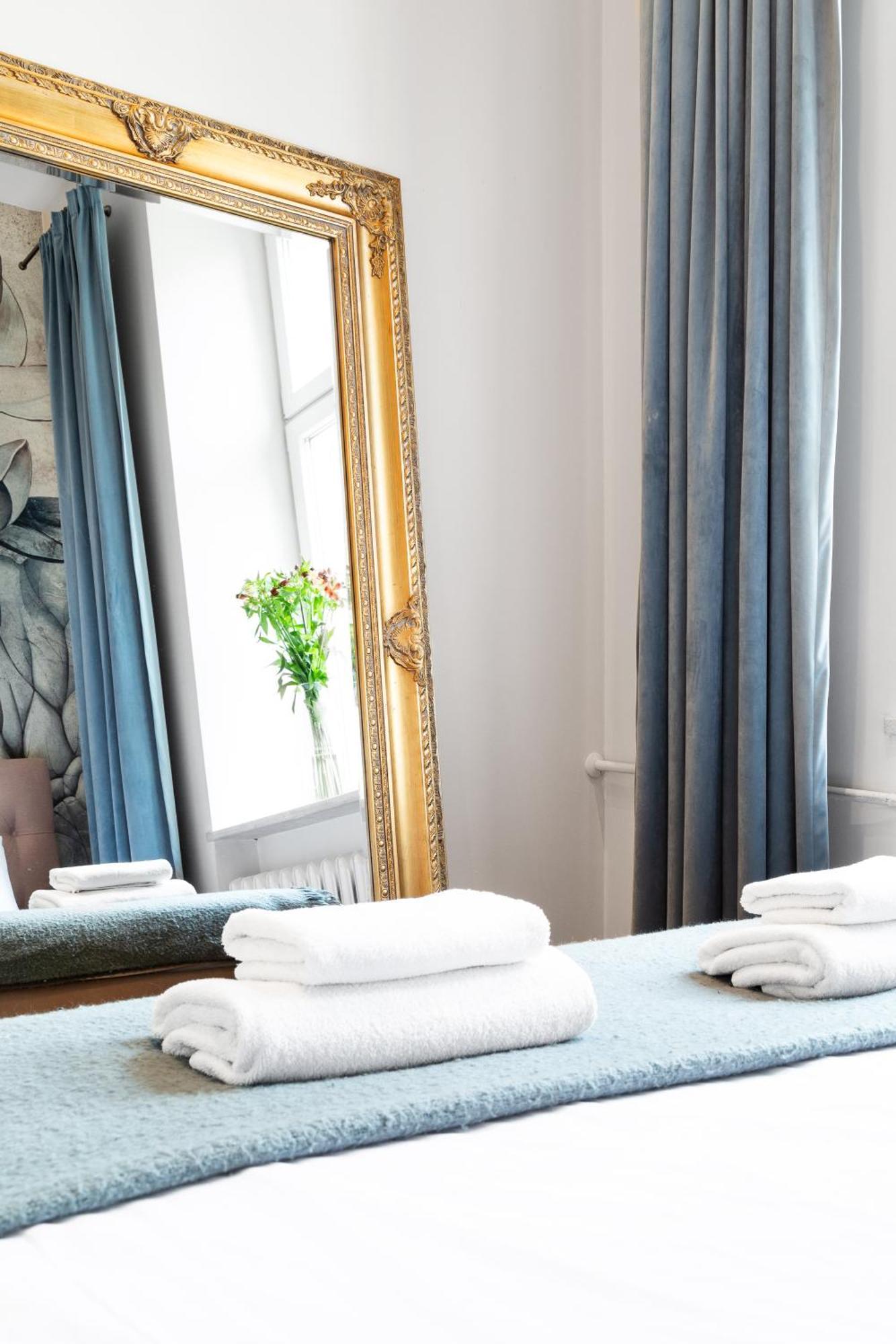Househost Apartment: Lazarza Street Apartment Krakau